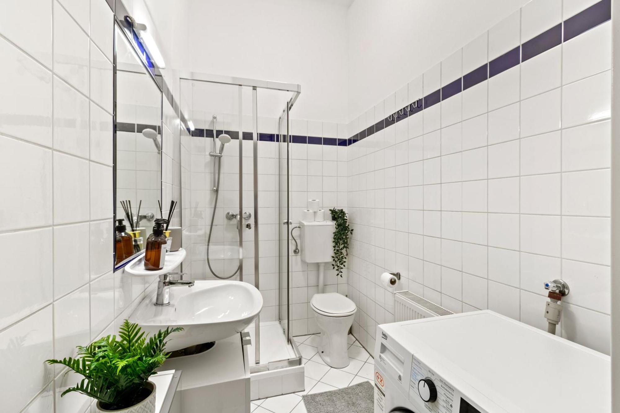 Stylish Apartment, 4 Min To U3 Zipperer Strasse Vienna Esterno foto
