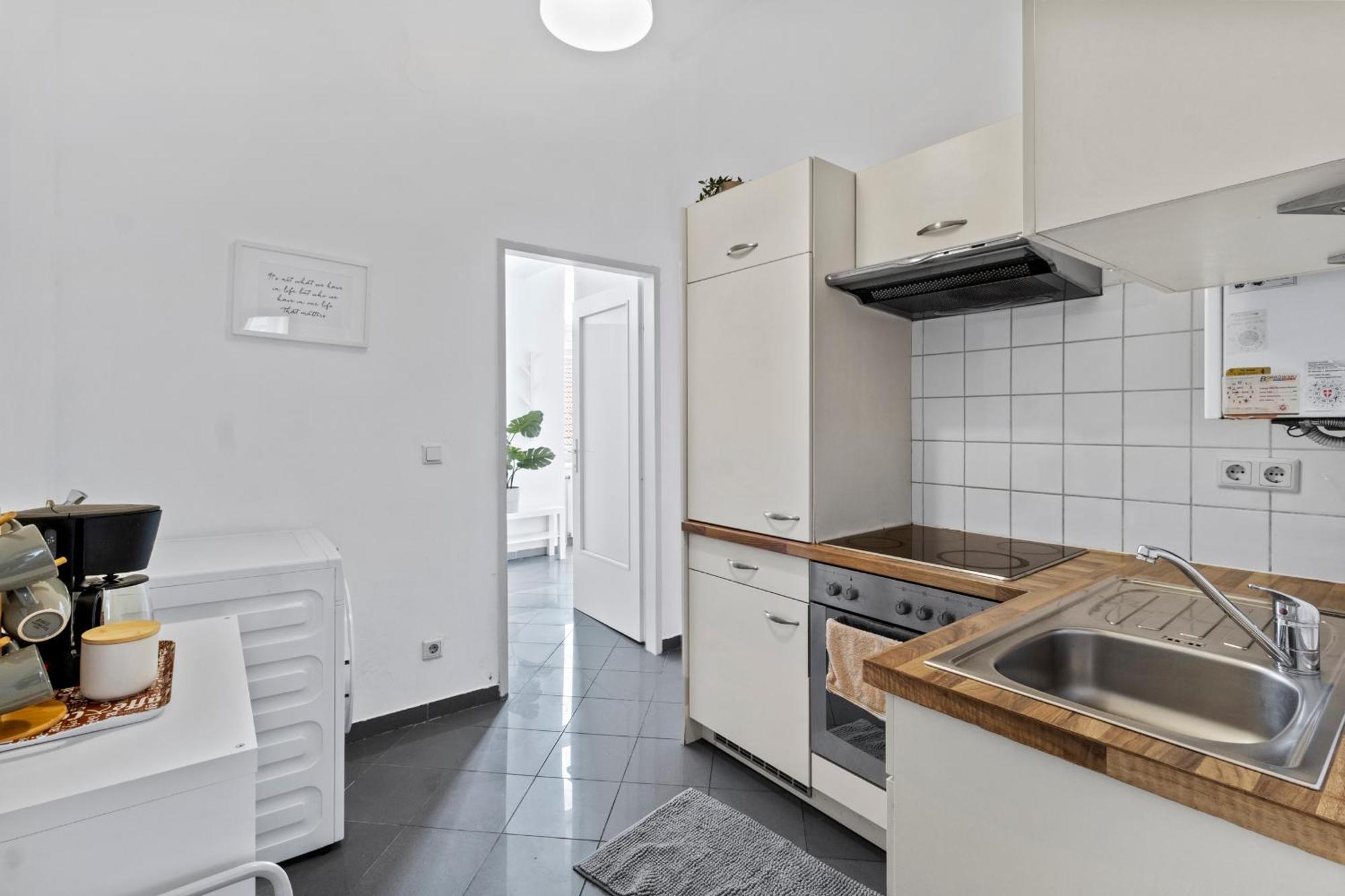 Stylish Apartment, 4 Min To U3 Zipperer Strasse Vienna Esterno foto